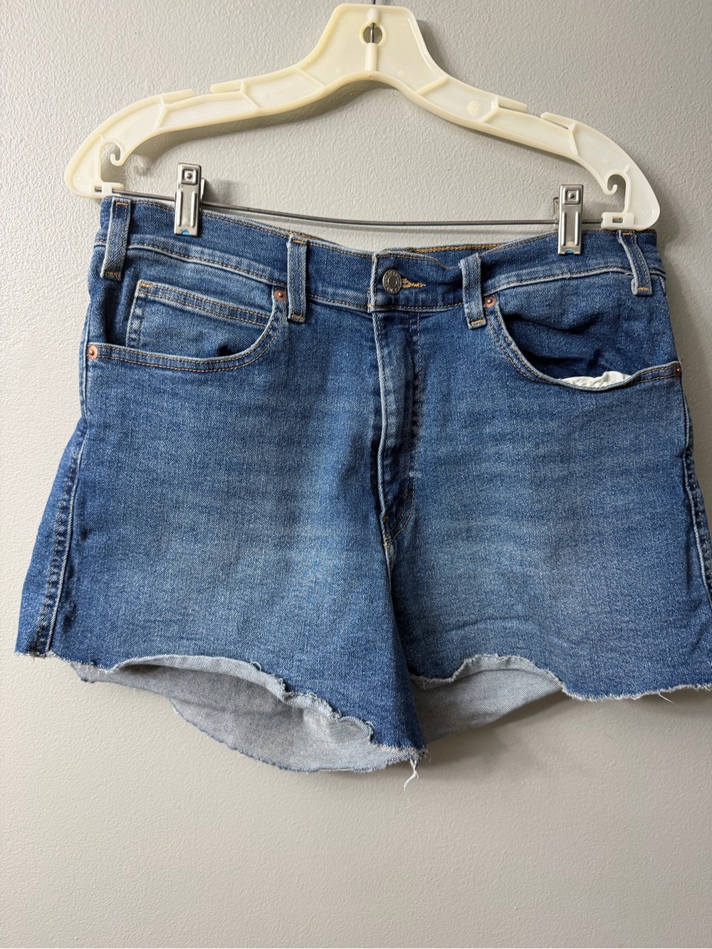 Signature Levis Heritage High Rise Shorts Womens Raw Hem Casual  Classic 16